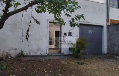Casa 03 dormitorios sendo uma suite  cozinha lavabo lavanderia salão