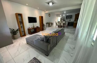 Casa com 3 dormitórios à venda, 189 m² por r$ 850.000,00 - solar - igarapé/mg