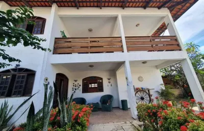 Casa para venda possui 224 metros quadrados com 4 quartos, 2 suites
