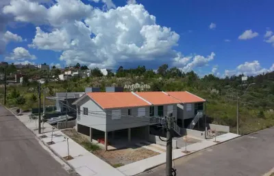 Casa com 2 quartos à venda no Desvio Rizzo, Caxias do Sul 