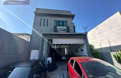 Casa comercial à venda na Avenida Carmenere, Residencial Piemonte, Bragança Paulista
