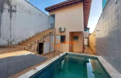 Casa com 3 quartos para alugar na Rua Dezessete, 500, Estância Santa Izabel, Peruíbe