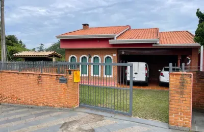 Casa com 3 quartos à venda na rua josé bonifácio pedroso, 72, jardim paraíso, itapecerica da serra, 396 m2 por r$ 850.000