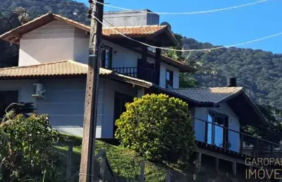 Casa à venda no bairro costa do macacu - garopaba/sc