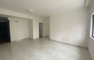 Oportunidade!, 90m², nascente, 3/4, ventilação natural, 1 suíte, armários planejados, 2 vagas, porcelanato por: r$ 700.000,00. agende sua visita!