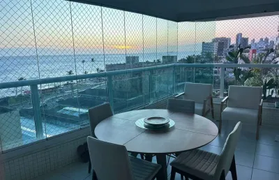 Ondina, 120m², alto padrão, climatizado, varanda gourmet, vista mar, fino acamanto, decorado, 2 suítes, área de serviço, 3 vagas. agende sua visita!