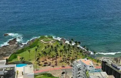 Apartamento alto padrão, andar alto, 209m², 4 quartos, 4 suítes, recém construído, fino acabamento, vista mar espetacular. agende sua visita!