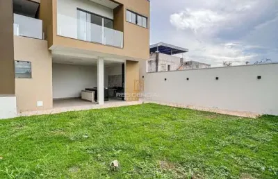 Casa com 3 quartos à venda na Rua Santos Dumont, 1415, Manoel Valinhas, Divinópolis