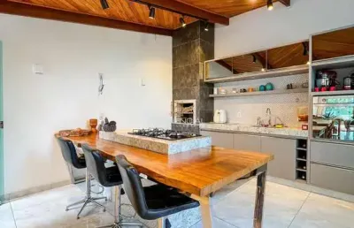 Casa com 3 quartos à venda na Rua Cruzeiro, 821, Manoel Valinhas, Divinópolis