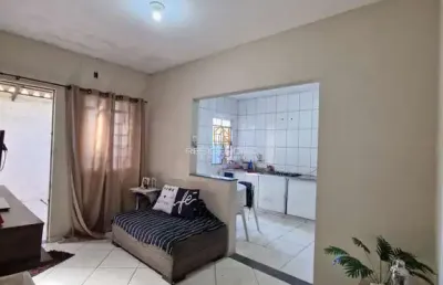 Casa com 2 quartos à venda na Rua Marechal Floriano, 600, São Lucas, Divinópolis