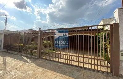 Casa com 5 quartos para alugar no Centro, São Carlos 