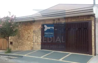 Casa com 3 quartos à venda na Vila Prado, São Carlos 