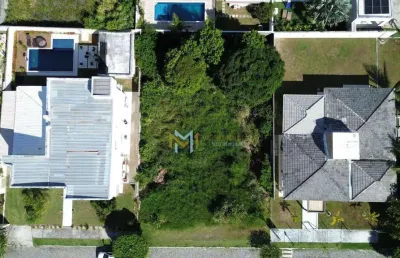 Lote em condomínio fechado de alto padrão em porto seguro!