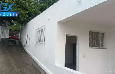 Casa com 3 quartos para alugar na Rua Alexandre Franca, Veneza, Ribeirão das Neves