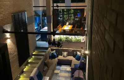 Linda casa estilo loft  mais escritório, projeto assinado por designer de interior