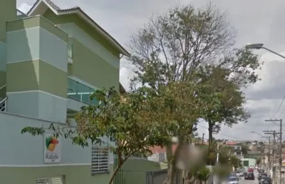 Lindo sobrado em condomínio fechado pronto para morar