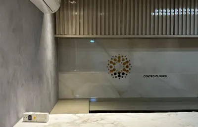 Sala comercial com 5 salas para alugar na Avenida Professora Laura Pacheco Bastos, 1011, Cidade dos Lagos, Guarapuava