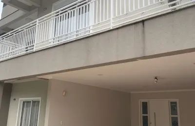 Casa com 4 quartos para alugar na Rua Cônego Braga, Centro, Guarapuava