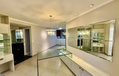 Apartamento pronto para morar, com móveis planejados, em excelente localização em boa viagem!   características do imóvel: 	•	55 m² bem distribuídos 	•	2 quartos com armários planejados 	•	sala aconch