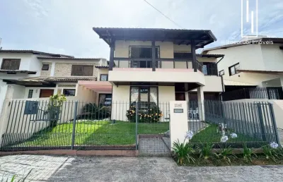 Casa com 3 quartos à venda na rua itabira, 154, itacorubi, florianópolis por r$ 1.900.000