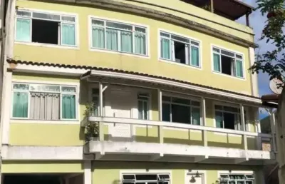 Casa com 3 dormitórios à venda, 144 m² por r$ 495.000,00 - são pedro - teresópolis/rj