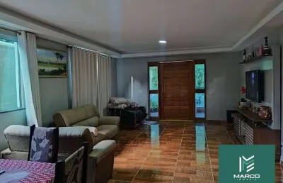 Casa com 4 dormitórios à venda, 200 m² por r$ 800.000,00 - imbiu - teresópolis/rj