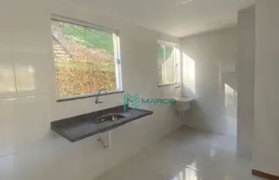 Apartamento com 2 dormitórios à venda, 47 m² por r$ 260.000 - albuquerque - teresópolis/rj