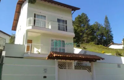 Casa com 4 dormitórios à venda, 250 m² por r$ 990.000 - agriões - teresópolis/rj