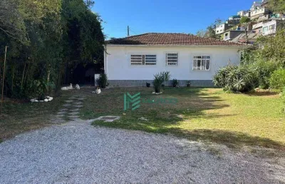 Casa com 3 dormitórios à venda, 98 m² por r$ 650.000 - alto - teresópolis/rj