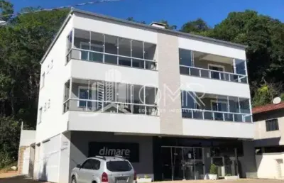 Apartamento mobiliado á 100 metros da praia - itajubá