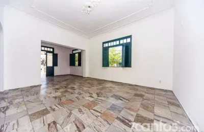 Casa com 3 quartos para alugar na Rua Pinto Madeira, 720, Centro, Fortaleza