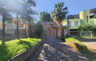 Sobrado para venda com 4 quartos, sendo 4 suítes, 450m²