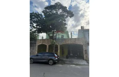Casa com 3 quartos para alugar na Rua Danúbio Azul, 543, Jardim Guanca, São Paulo