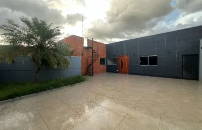 Casa com piscina e 4 vagas ao lado da rua bom pastor – vila vilas boas