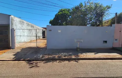 Casa com 2 quartos à venda na Rua Lico Barcelos, 528, Jardim Zé Pereira, Campo Grande