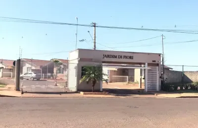 Casa em condomínio fechado com 2 quartos para alugar na Rua Coronel Athos P. da Silveira, 1422, Jardim São Conrado, Campo Grande