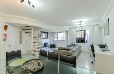 Cobertura duplex 3 dormitórios e 2 vagas no coração do bairro bigorrilho