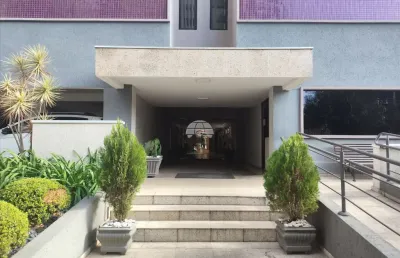 Excelente cobertura duplex em região nobre de curitiba, no coração do bigorrilho, pertinho do parque barigui,