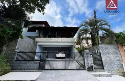Casa com 3 dormitórios, sendo 1 suíte à venda, 179 m² por r$ 1.550.000 - escola agrícola - blumenau/sc