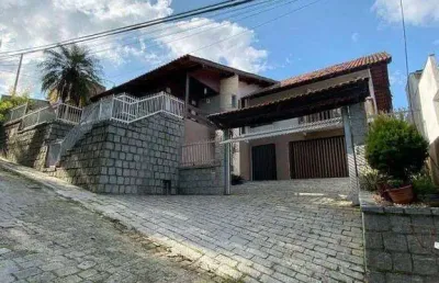Casa com 4 dormitórios, sendo 1 suíte à venda, 440 m² por r$ 980.000 - água verde - blumenau/sc