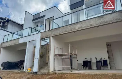 Sobrado com 1 suíte + 2 demi suítes à venda, 180 m² por r$ 990.000 - tapajós - indaial/sc