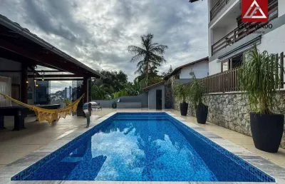Casa com 4 dormitórios, sendo 3 suítes à venda, 551 m² por r$ 1.790.000 - escola agrícola - blumenau/sc