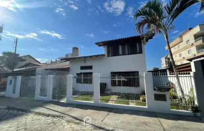 Casa com 4 quartos à venda na Rua Manjuba, 150, Centro, Bombinhas