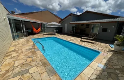 Casa com 2 quartos à venda na Avenida Califórnia, Coroados, Guaratuba