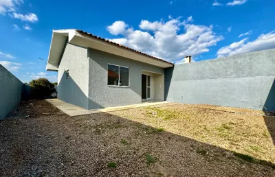 Casa térrea reformada no campo largo da roseira são josé dos pinhais