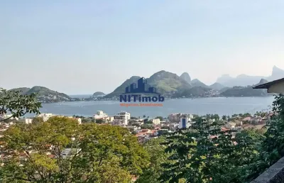 Linda casa com vista mar na rua clara nunes em são francisco - niteroi.
