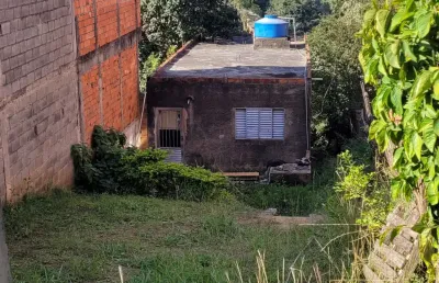 Casa com 1 quarto à venda na Rua Silverstone, Jardim São João, Jandira