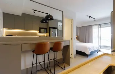 Apartamento 31m², 1 dorm, mobiliado, próximo metrô.
