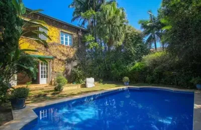 Casa única no jardim américa - com lago, piscina, academia e sauna