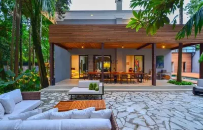 Casa no jardim europa - mobiliada com amplo jardim, sauna, academia e piscina
